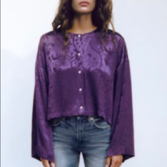 Jacquard Cropped Blouse - Picture 2 of 6